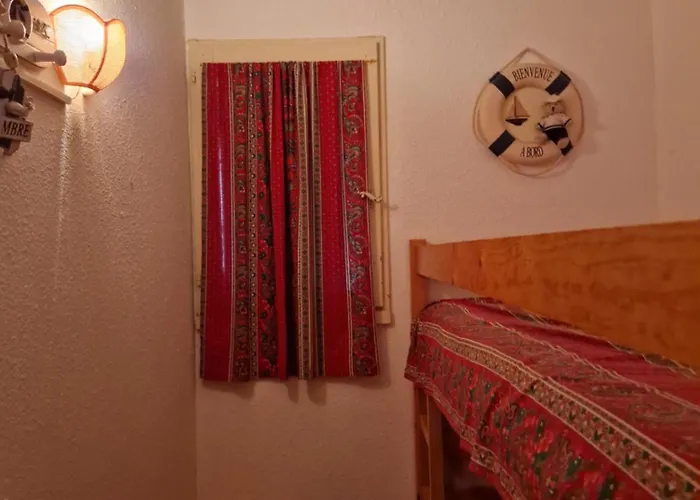 Lumineuse Dans Pinede Calme Et Reposante Location Du Dimanche Au Dimanche Βίλα *